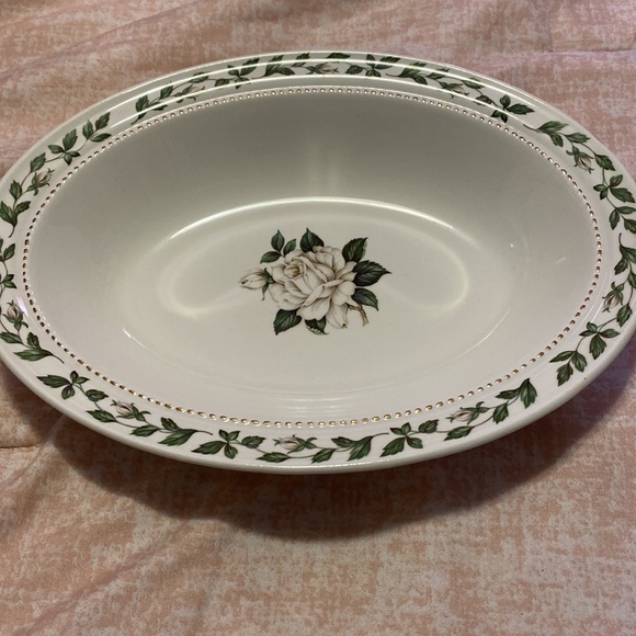 Superior Hall Quality Dinnerware Bowl & Platter Set-Cameo Rose Pattern - Picture 5 of 8